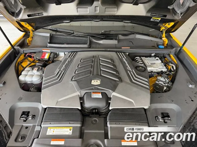 Lamborghini Urus — Фото автомобиля 6
