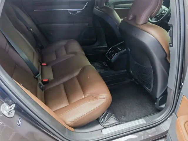 Volvo S90 — Фото автомобиля 17