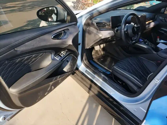 BYD Seal — Фото автомобиля 15