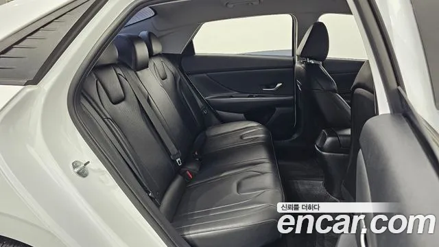 Hyundai Avante CN7 — Фото автомобиля 26