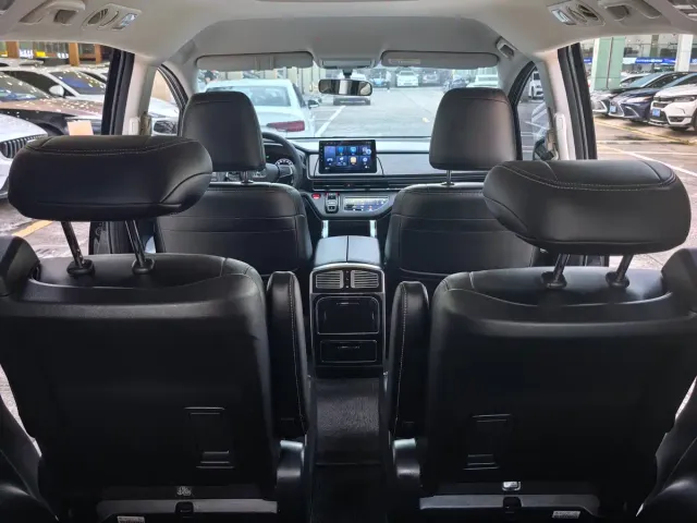 Honda Odyssey 2022 2.0L e:HEV Sharp·Enjoyment Edition — Фото автомобиля 12