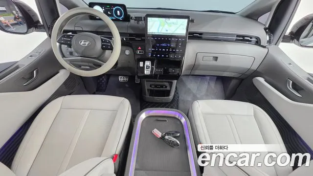 Hyundai Staria Staria 4WD Lounge 7 мест — Фото автомобиля 6