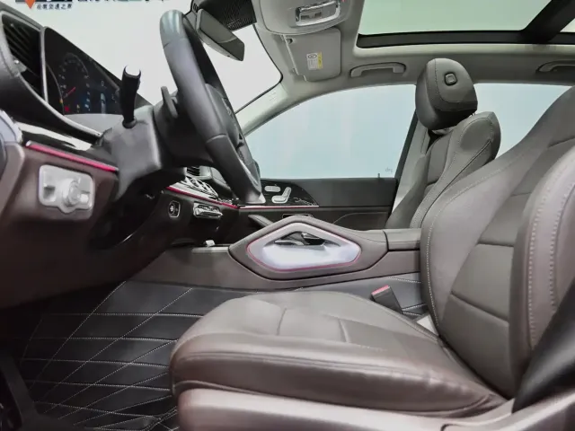 Mercedes-Benz GLE-Class — Фото автомобиля 8
