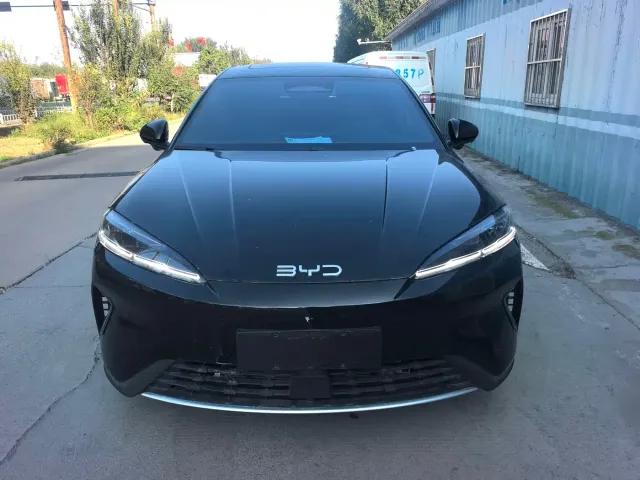 BYD Seal 07 DM-i — Фото автомобиля 3