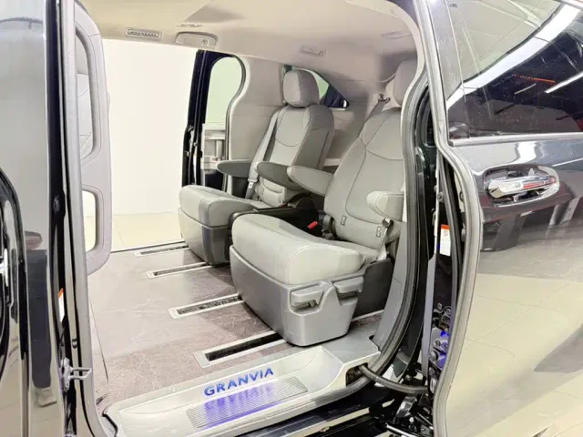 Toyota Granvia — Фото автомобиля 20