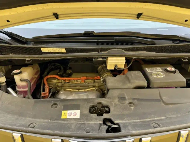 Toyota Alphard — Фото автомобиля 11