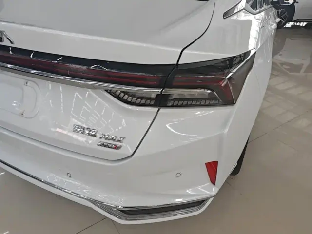 Dongfeng Yixuan MAX — Фото автомобиля 7