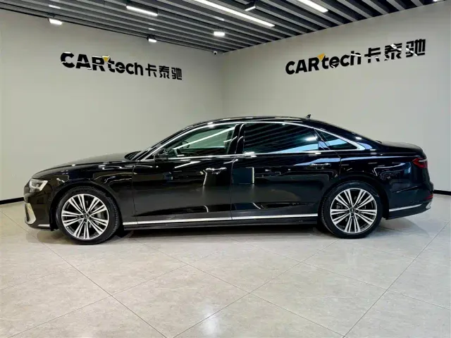 Audi A8 — Фото автомобиля 6