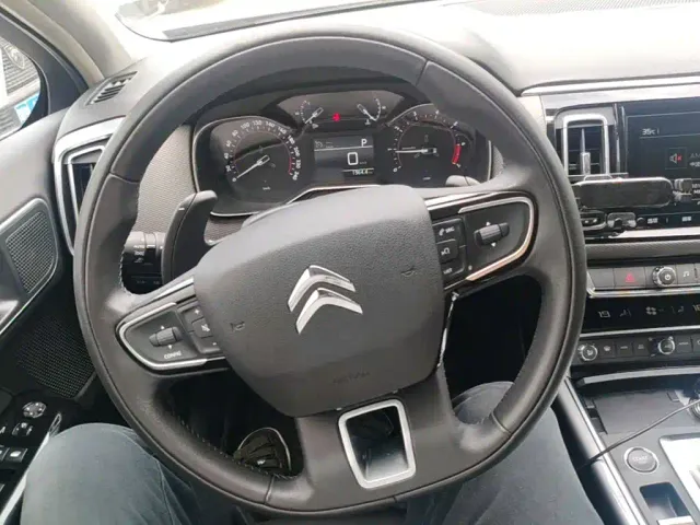 Citroen C6 — Фото автомобиля 6