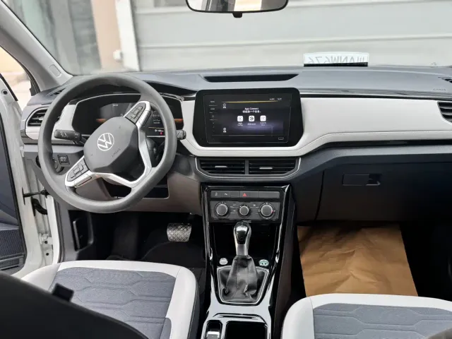 Volkswagen Tharu — Фото автомобиля 10