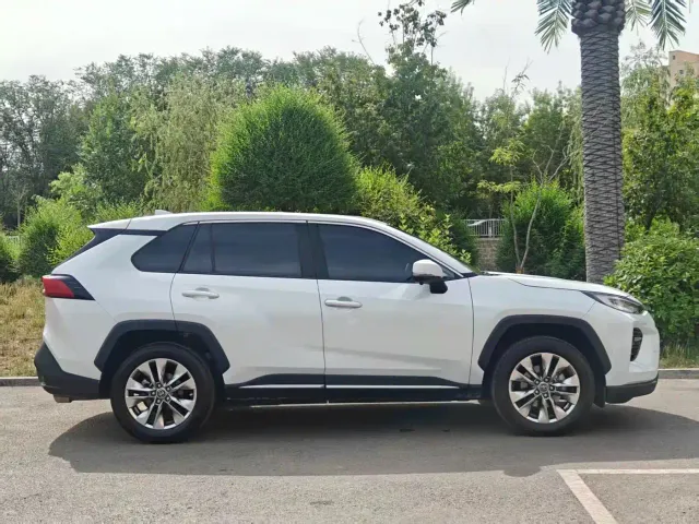 Toyota Wildlander — Фото автомобиля 3