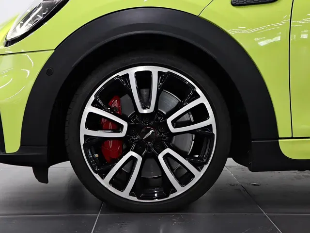 MINI John Cooper Works — Фото автомобиля 8