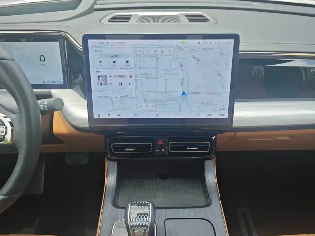 GAC Trumpchi ES9 — Фото автомобиля 12