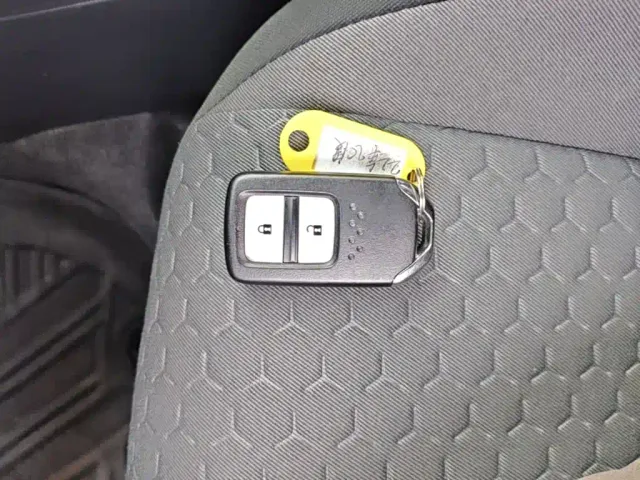 Honda Fit 2021 1.5L CVT Trend Edition — Фото автомобиля 16