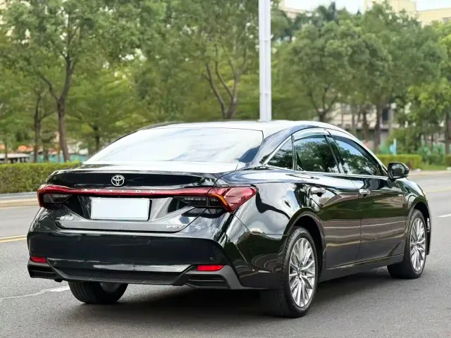Toyota Avalon — Фото автомобиля 10