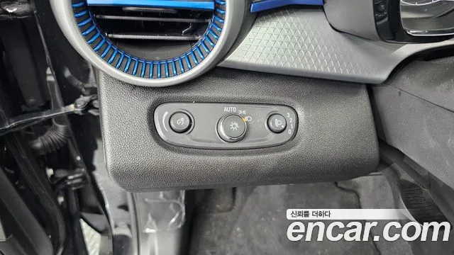 ChevroletGMDaewoo Trax Trax Кроссовер — Фото автомобиля 16