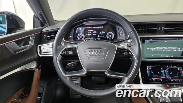 Audi A7 4K — Фото автомобиля 12