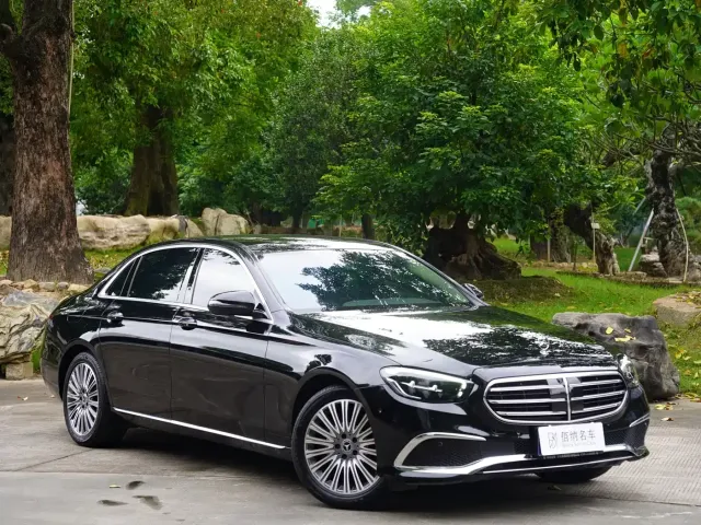 Mercedes-Benz E-Class — Фото автомобиля 10