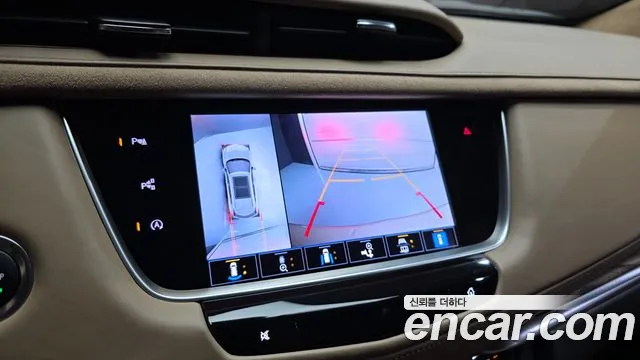Cadillac XT5 — Фото автомобиля 21