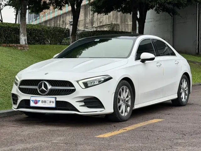Фотография автомобиля — Mercedes-Benz A-Class