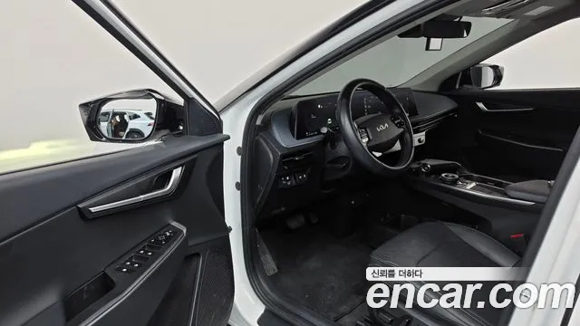 Kia EV6 — Фото автомобиля 10