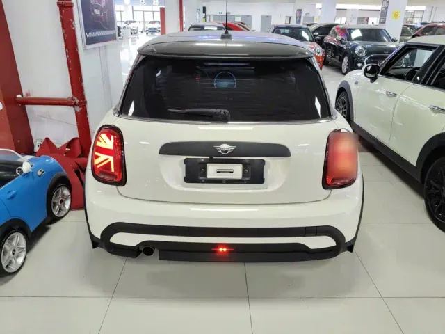MINI Hatch — Фото автомобиля 5