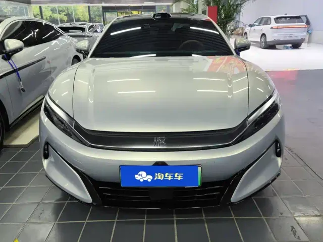 BYD Han L — Фото автомобиля 2