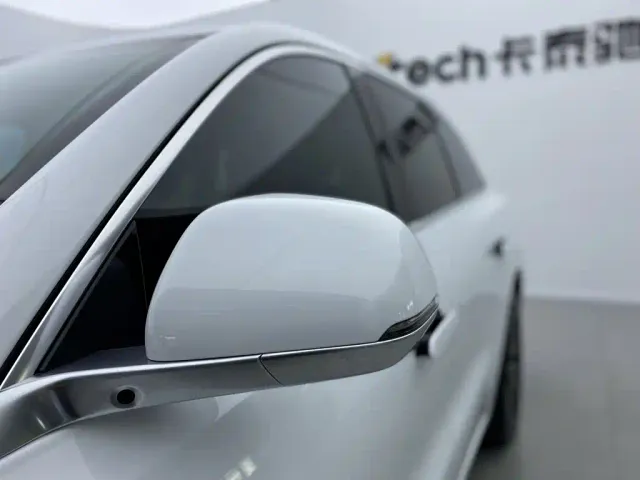 Li Auto L6 — Фото автомобиля 12