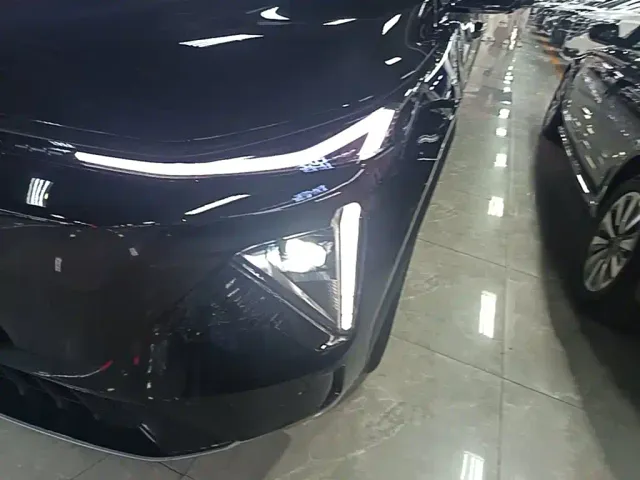Geely Galaxy L7 — Фото автомобиля 23