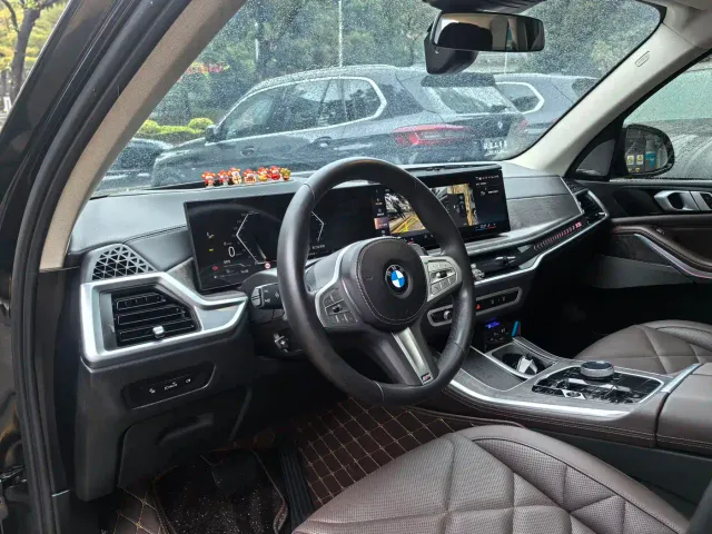 BMW X5 — Фото автомобиля 11