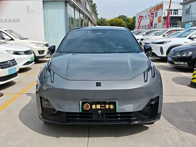Lynk & Co Z20 — Фото автомобиля 6