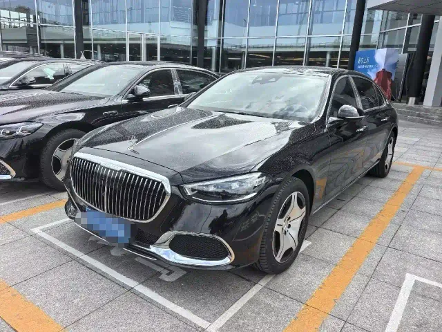 Фотография автомобиля — Mercedes-Benz Maybach S-Class