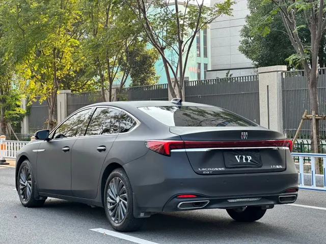 Buick LaCrosse — Фото автомобиля 12