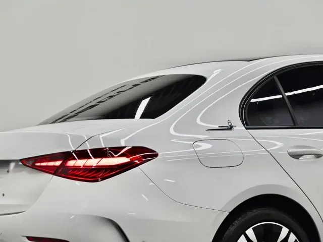 Mercedes-Benz C-Class — Фото автомобиля 30