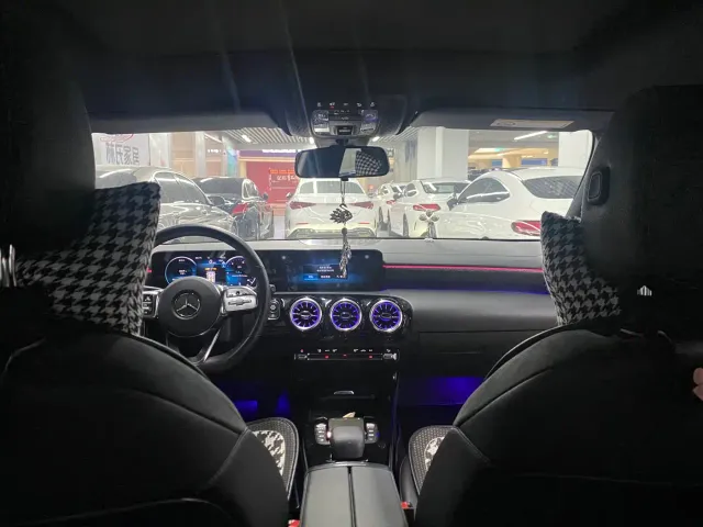 Mercedes-Benz A-Class — Фото автомобиля 9