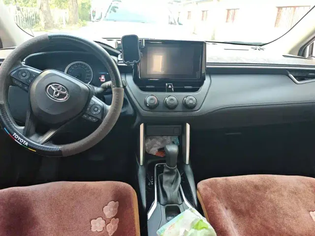 Toyota Corolla Cross — Фото автомобиля 11
