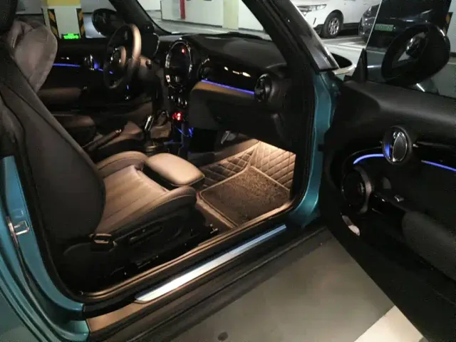 MINI Hatch — Фото автомобиля 13