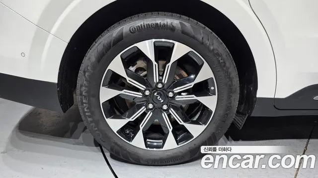 Kia Canival Carnival 4 поколение Дизель 7 мест Signature — Фото автомобиля 4