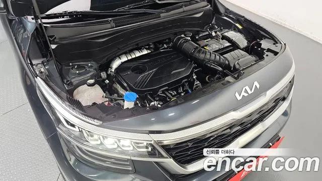 Kia Seltos — Фото автомобиля 9