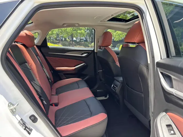 Changan Eado — Фото автомобиля 14