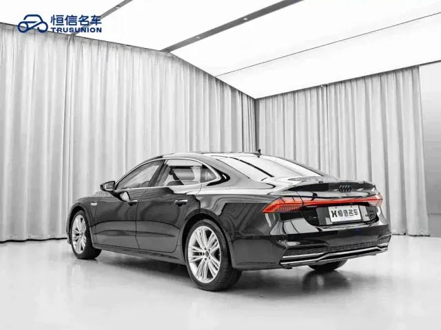Audi A7L — Фото автомобиля 7