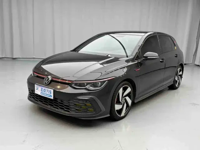 Фотография автомобиля — Volkswagen Golf GTI