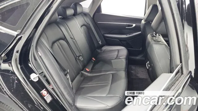 Hyundai Sonata — Фото автомобиля 12
