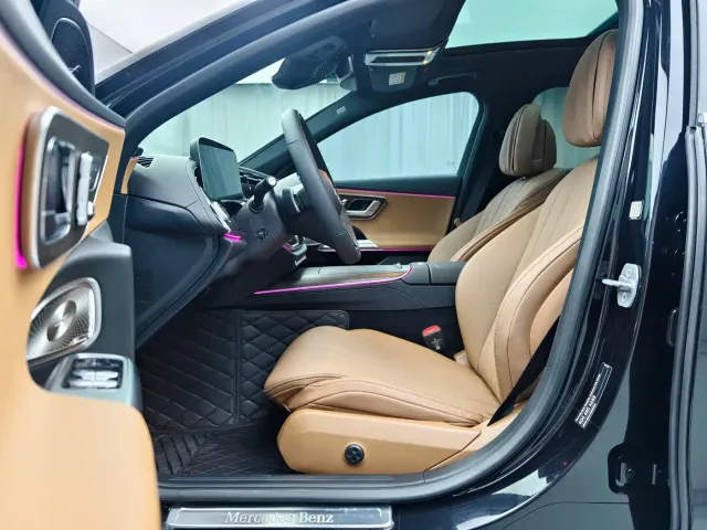 Mercedes-Benz E-Class — Фото автомобиля 4