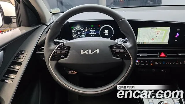 Kia Niro Niro (New) — Фото автомобиля 21
