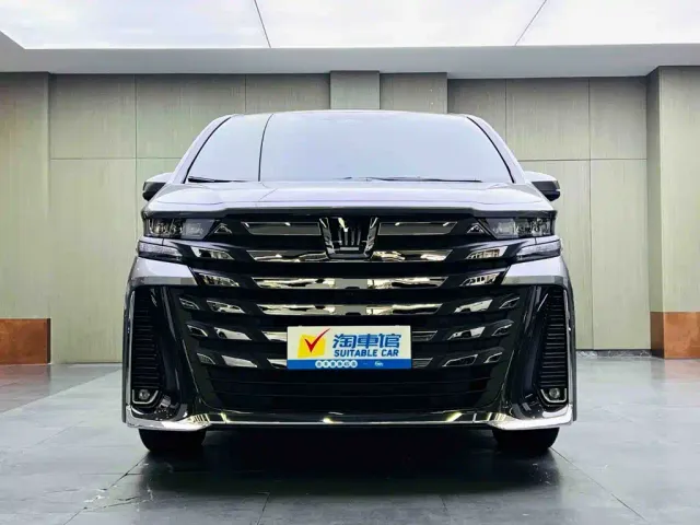 Toyota Vellfire — Фото автомобиля 2