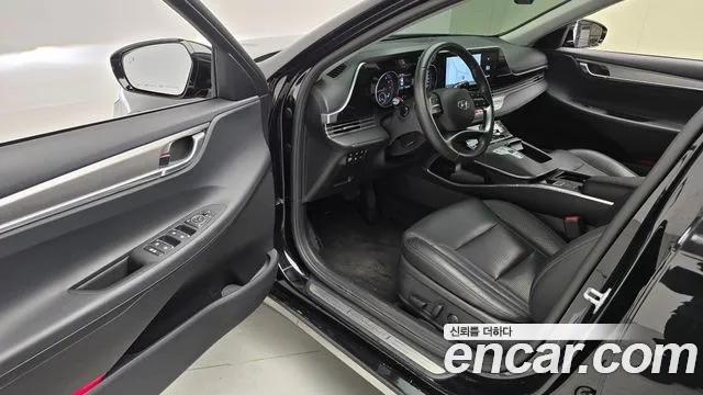 Hyundai Grandeur New — Фото автомобиля 10