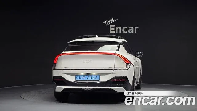 Kia EV6 — Фото автомобиля 5