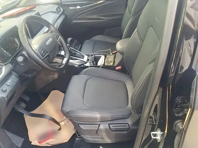 Maxus G50 — Фото автомобиля 14