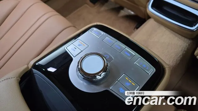 Genesis G80 Бензин 2.5 турбо 2WD — Фото автомобиля 24